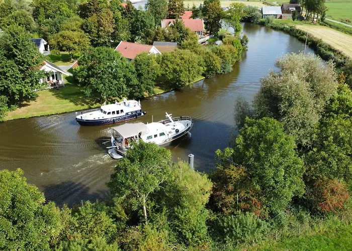 Chalet aan het water - vakantiepark de Schreiershoek